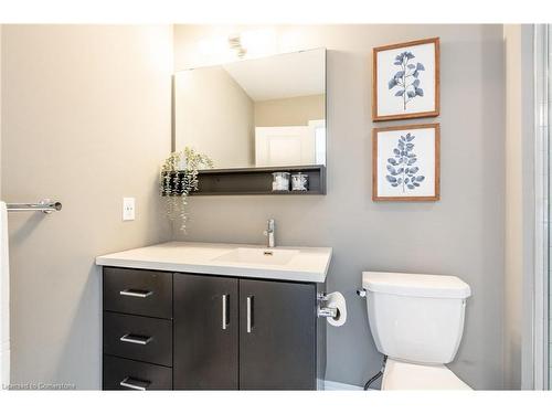 126-1890 Rymal Road E, Stoney Creek, ON - Indoor Photo Showing Bathroom