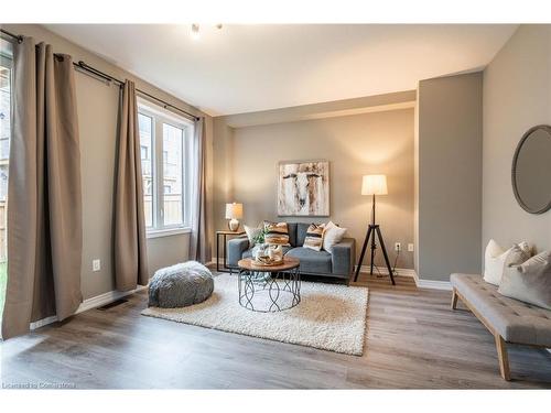 126-1890 Rymal Road E, Stoney Creek, ON - Indoor Photo Showing Living Room