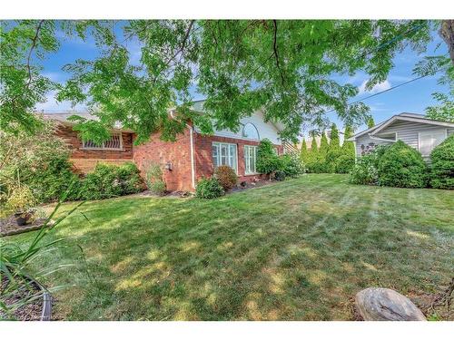 32 Old Orchard Drive, Hamilton, ON - Outdoor