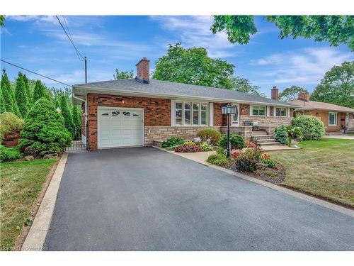 32 Old Orchard Drive, Hamilton, ON - Outdoor With Facade