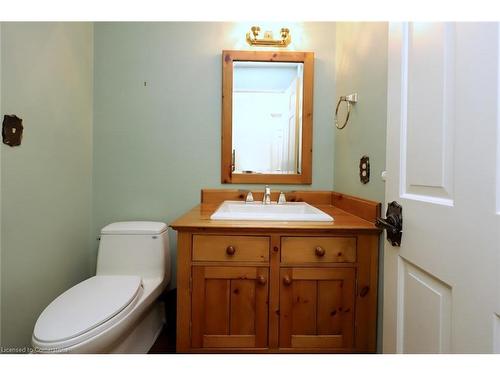 1928 Four Seasons Drive, Burlington, ON - Indoor Photo Showing Bathroom