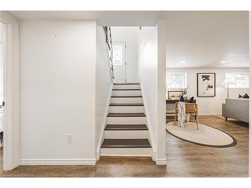 75 Graystone Drive, Hamilton, ON - Indoor Photo Showing Other Room