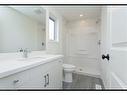 730 Knox Avenue, Hamilton, ON  - Indoor Photo Showing Bathroom 