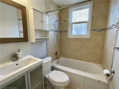 191 East 25Th Street, Hamilton, ON - Indoor Photo Showing Bathroom