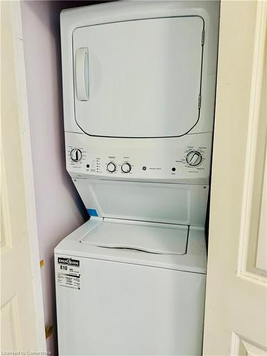 614 Fennel Avenue, Hamilton, ON - Indoor Photo Showing Laundry Room