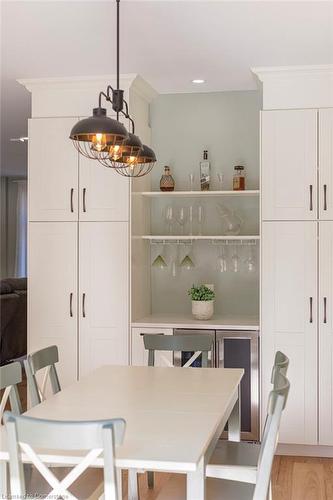 47 Mountain Avenue, Hamilton, ON - Indoor Photo Showing Dining Room