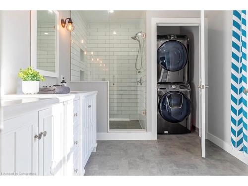 47 Mountain Avenue, Hamilton, ON - Indoor Photo Showing Laundry Room