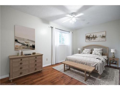 294 Parkside Drive, Hamilton, ON - Indoor Photo Showing Bedroom