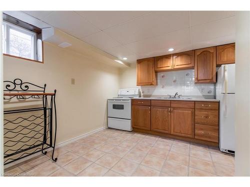 294 Parkside Drive, Hamilton, ON - Indoor Photo Showing Kitchen