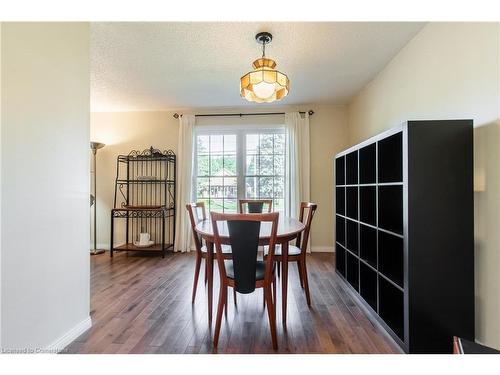 294 Parkside Drive, Hamilton, ON - Indoor Photo Showing Dining Room