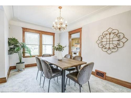 113 Kensington Avenue N, Hamilton, ON - Indoor Photo Showing Dining Room