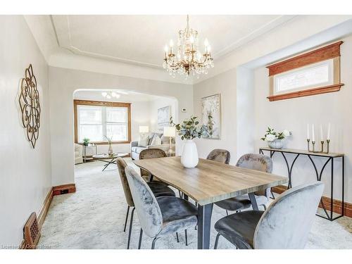 113 Kensington Avenue N, Hamilton, ON - Indoor Photo Showing Dining Room