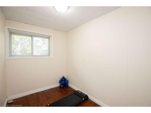 2090 Linmouth Terrace, Burlington, ON - Indoor Photo Showing Other Room