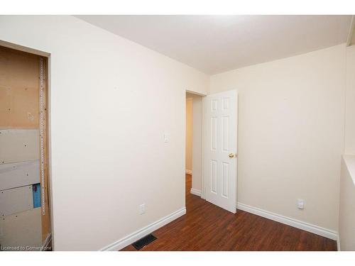 2090 Linmouth Terrace, Burlington, ON - Indoor Photo Showing Other Room