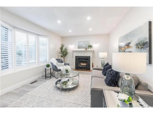 270 Rowntree Drive, Hamilton, ON - Indoor Photo Showing Living Room With Fireplace