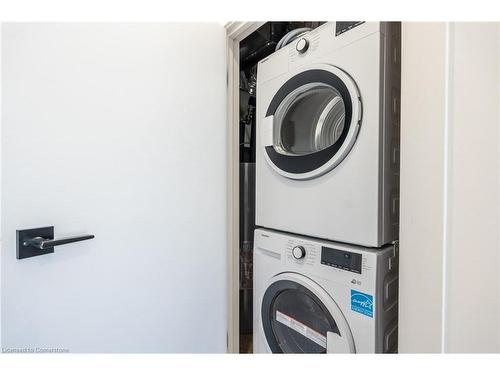 2-23 Glen Forest Drive, Hamilton, ON - Indoor Photo Showing Laundry Room