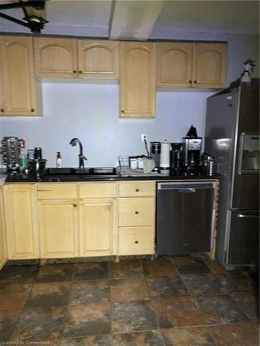 114 Melvin Avenue, Hamilton, ON - Indoor Photo Showing Kitchen