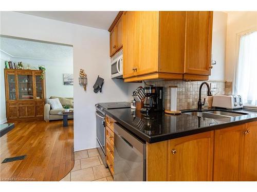 239 East 22Nd Street, Hamilton, ON - Indoor Photo Showing Kitchen With Double Sink