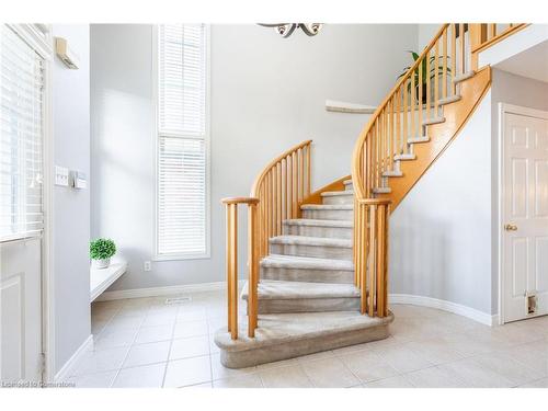 504 Geranium Lane, Burlington, ON - Indoor Photo Showing Other Room