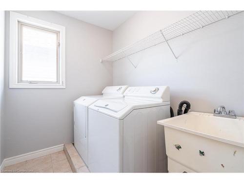 504 Geranium Lane, Burlington, ON - Indoor Photo Showing Laundry Room