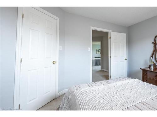 504 Geranium Lane, Burlington, ON - Indoor Photo Showing Bedroom