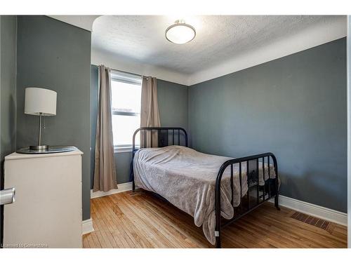 51 Ipswich Road, Hamilton, ON - Indoor Photo Showing Bedroom