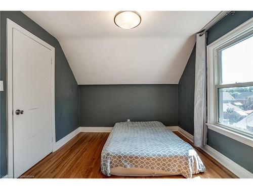 51 Ipswich Road, Hamilton, ON - Indoor Photo Showing Bedroom