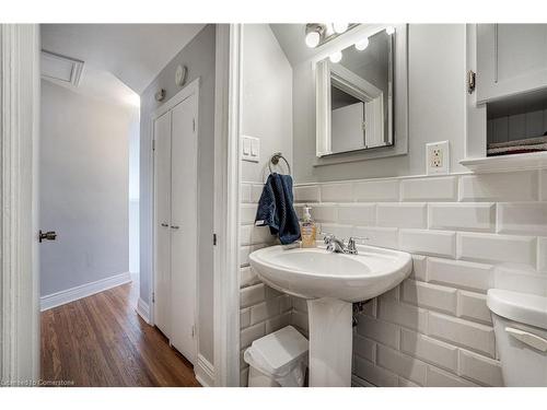 51 Ipswich Road, Hamilton, ON - Indoor Photo Showing Bathroom