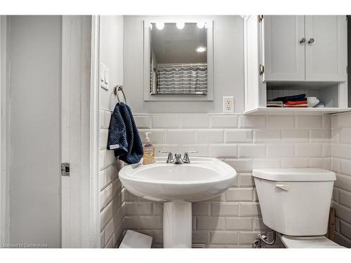 51 Ipswich Road, Hamilton, ON - Indoor Photo Showing Bathroom