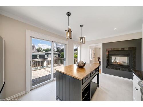 55 East 13Th Street, Hamilton, ON - Indoor Photo Showing Living Room With Fireplace