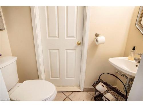 29 Abbington Drive, Hamilton, ON - Indoor Photo Showing Bathroom