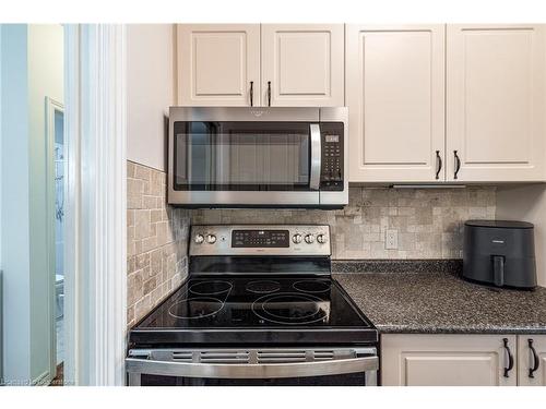 97 Sandollar Drive, Mount Hope, ON - Indoor Photo Showing Kitchen