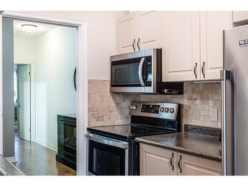 97 Sandollar Drive, Mount Hope, ON - Indoor Photo Showing Kitchen