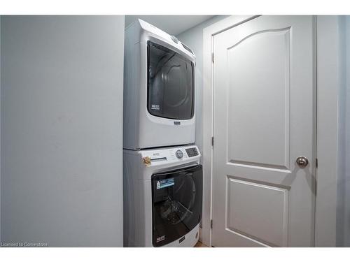 81 Hamilton Street N, Waterdown, ON - Indoor Photo Showing Laundry Room