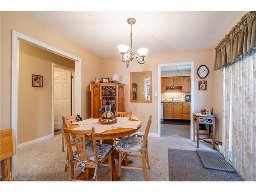 81 Hamilton Street N, Waterdown, ON - Indoor Photo Showing Dining Room