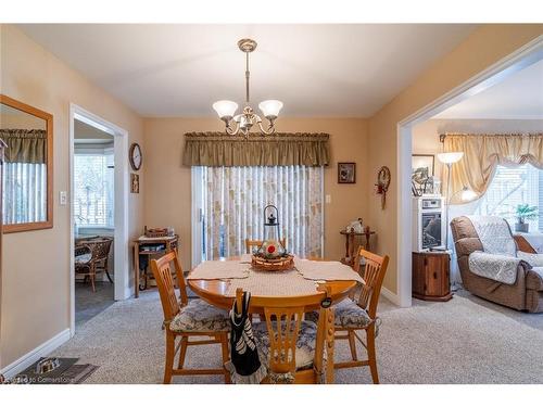 81 Hamilton Street N, Waterdown, ON - Indoor Photo Showing Dining Room