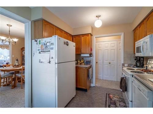 81 Hamilton Street N, Waterdown, ON - Indoor Photo Showing Kitchen