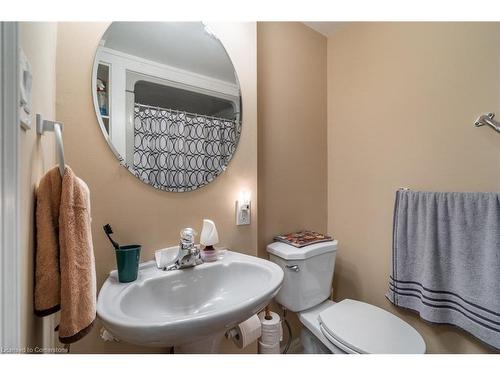 81 Hamilton Street N, Waterdown, ON - Indoor Photo Showing Bathroom