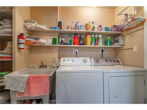 81 Hamilton Street N, Waterdown, ON - Indoor Photo Showing Laundry Room