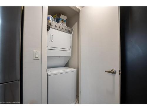 A428-5230 Dundas Street, Burlington, ON - Indoor Photo Showing Laundry Room