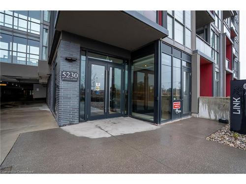 A428-5230 Dundas Street, Burlington, ON - Outdoor