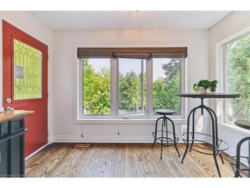 1286 Hammond Street, Burlington, ON - Indoor Photo Showing Other Room