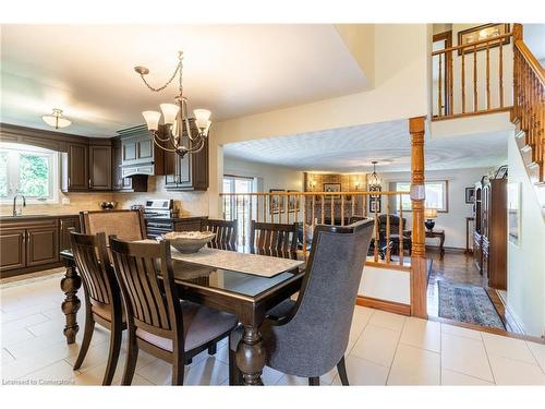 112 Henley Drive, Stoney Creek, ON - Indoor Photo Showing Dining Room