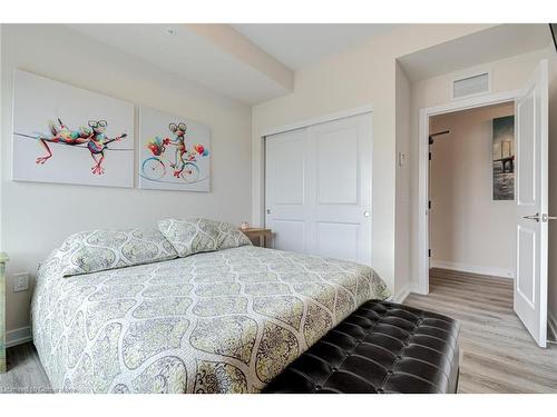 416-121 #8 Highway, Stoney Creek, ON - Indoor Photo Showing Bedroom