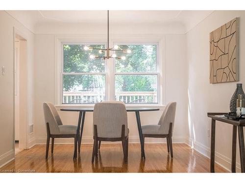 299 Merle Avenue, Burlington, ON - Indoor Photo Showing Dining Room