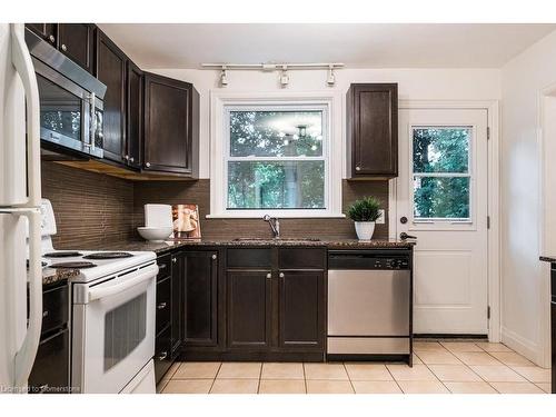 299 Merle Avenue, Burlington, ON - Indoor Photo Showing Kitchen