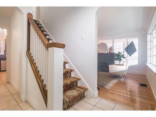 299 Merle Avenue, Burlington, ON - Indoor Photo Showing Other Room