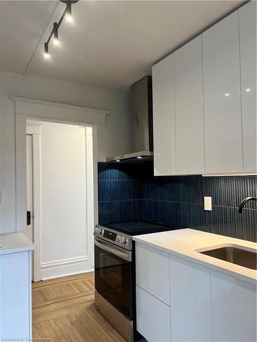 2-30 Jones Street, Hamilton, ON - Indoor Photo Showing Kitchen