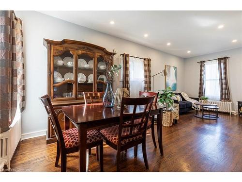 77 Poulette Street, Hamilton, ON - Indoor Photo Showing Dining Room