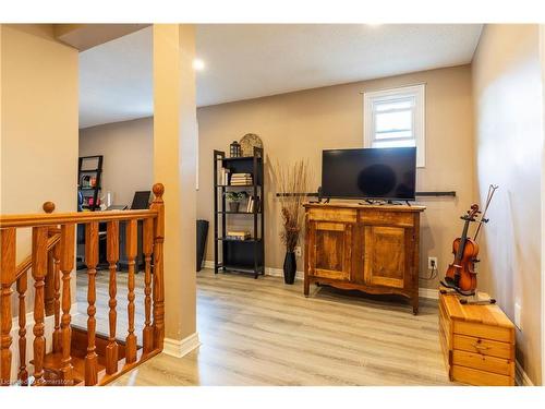 77 Poulette Street, Hamilton, ON - Indoor Photo Showing Other Room